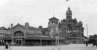  Rear View of Market and City Hall 1903 02-297