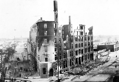  Canadian Northern Railway’s Manitoba Hotel destroyed by fire in 1899 04-336